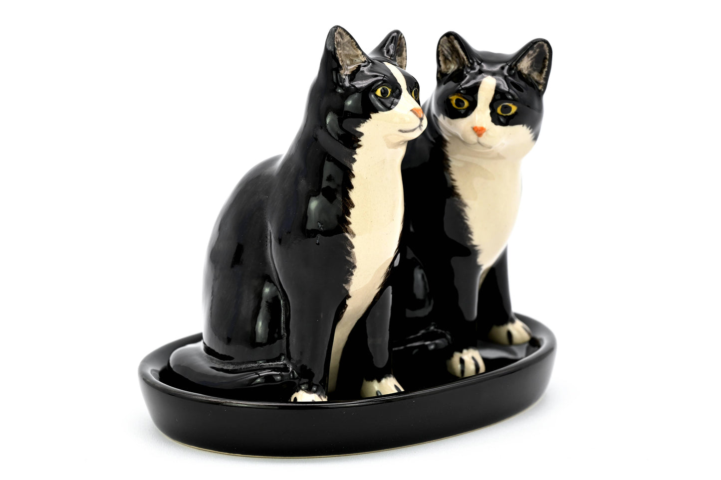 SALT AND PEPPER SHAKER Tuxedo cat