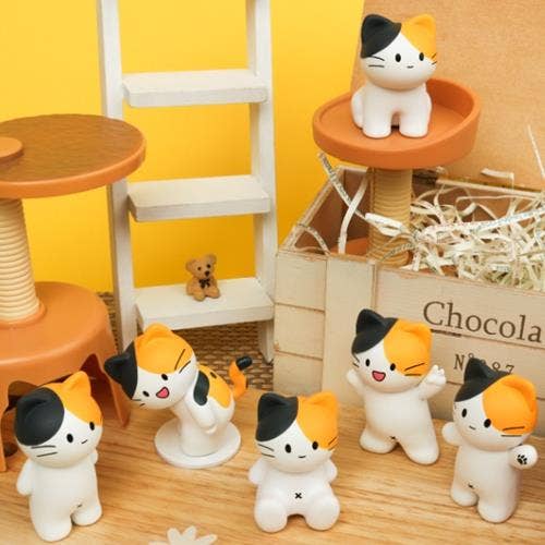 BEMY PET RANDOM FIGURE - CALICO CAT