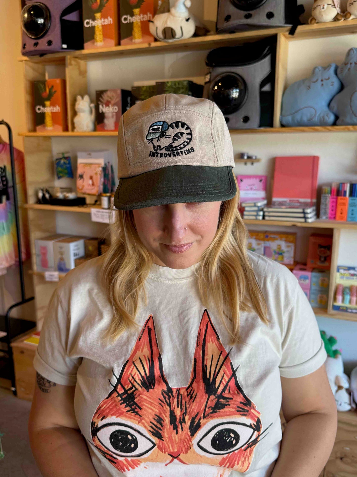 Introverting Hat by Shang Daili