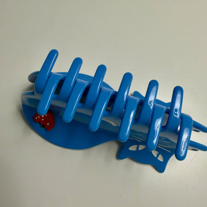 Strawberry Blue Cat Hair Claw