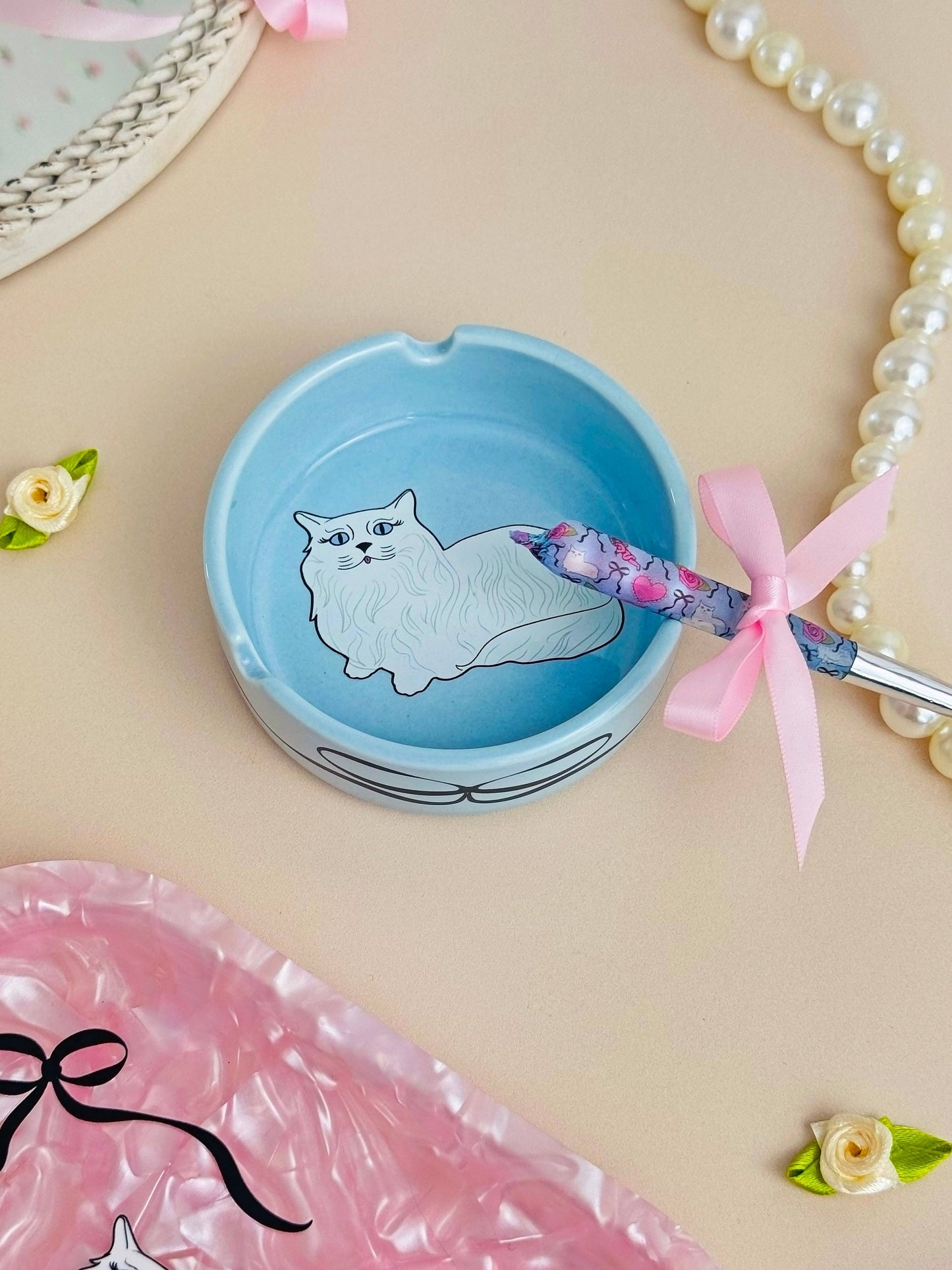 A Shop of Things - Miss Kitty Ceramic Ash Tray