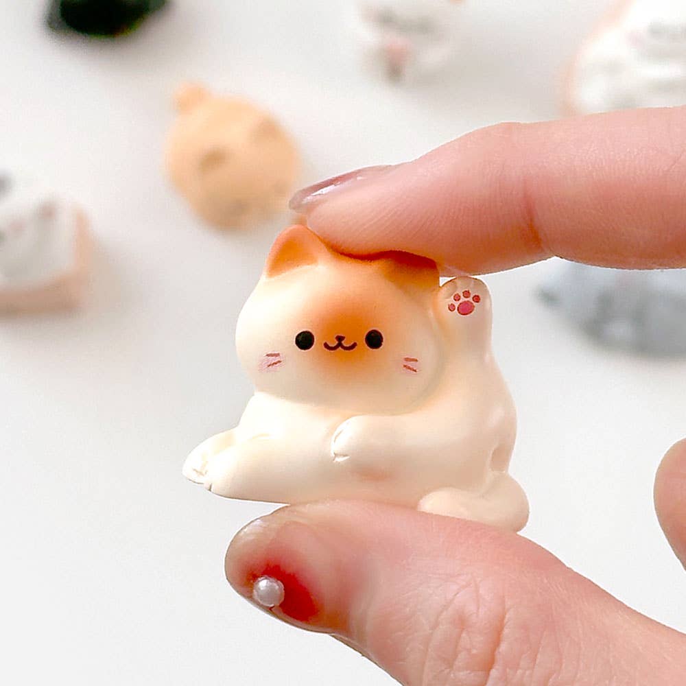 Cozy Cat Miniature Figure– Blind Box Series