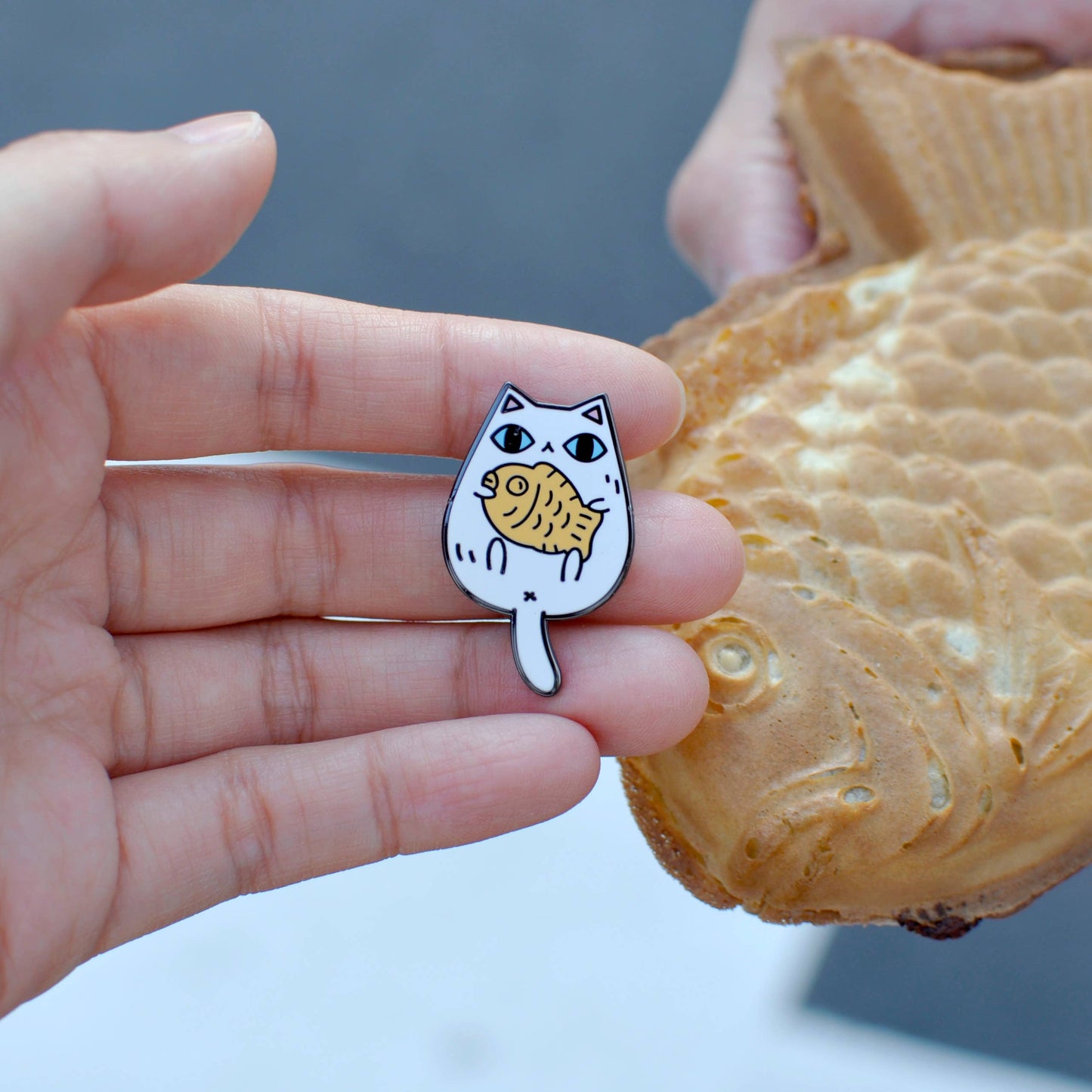 White Nickel Plated Taiyaki Cat Enamel Pin