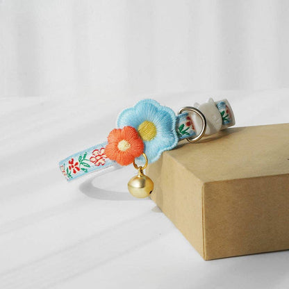 Cheerhunting - Mokka - Adjustable Cat Collar with Flowers Design