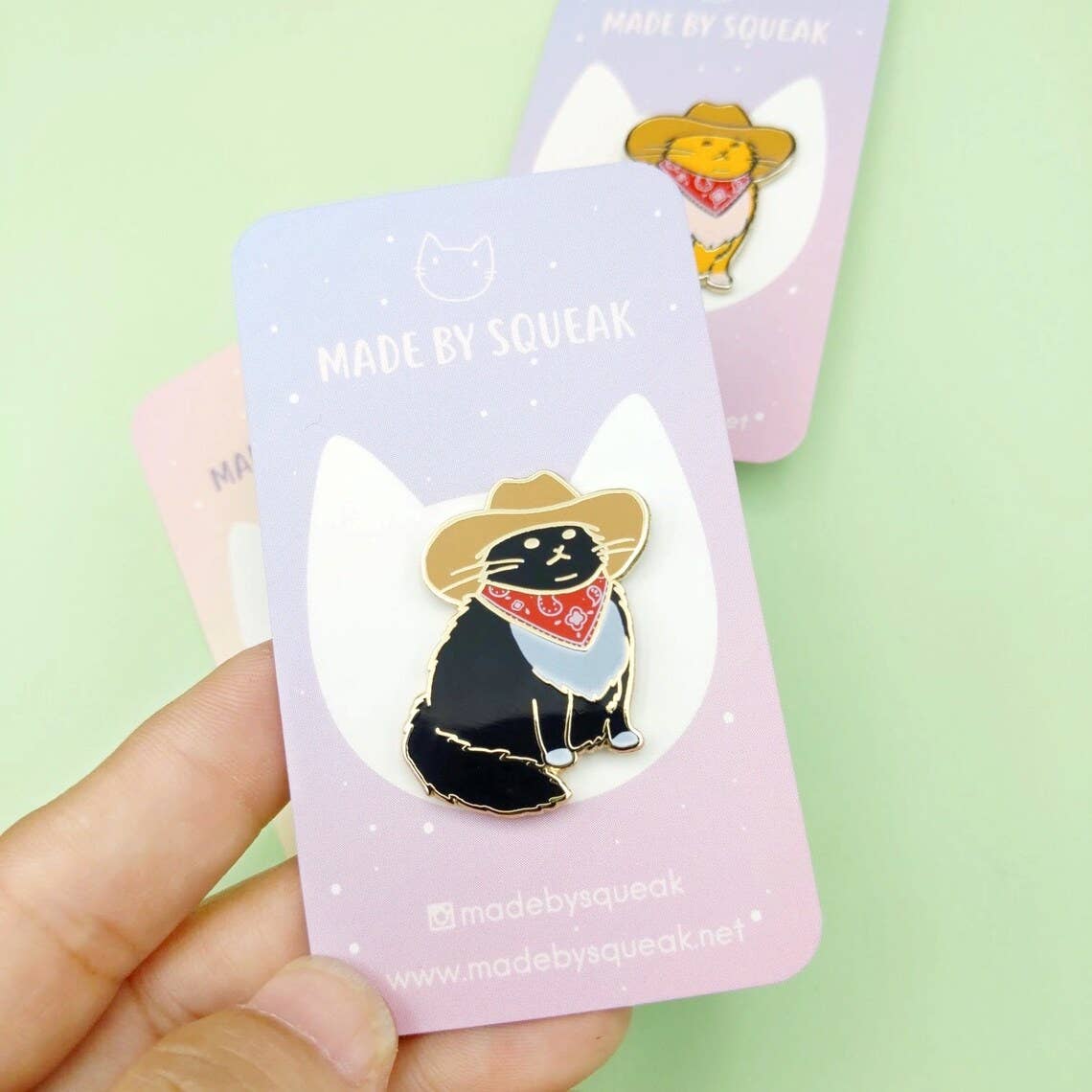 Cowboy Cat Enamel Pin Meowdy in Black/White