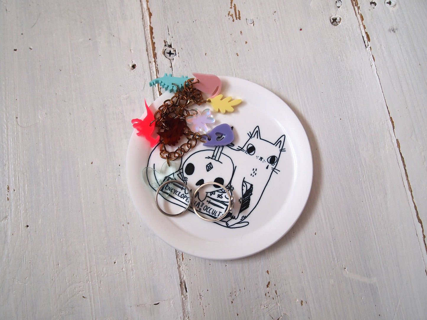 Spooky cat with books illustrated trinket dish, ring dish