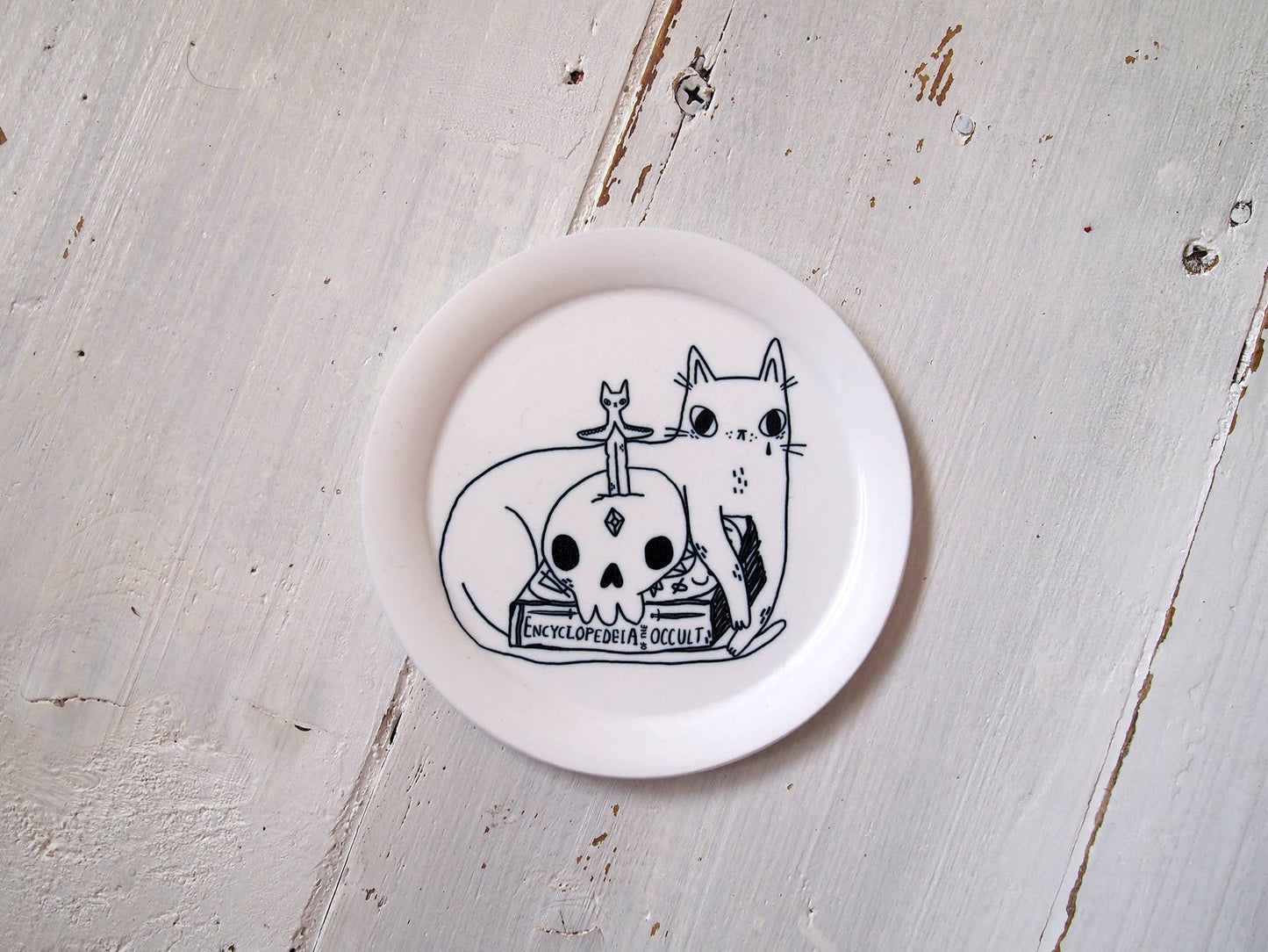 Spooky cat with books illustrated trinket dish, ring dish