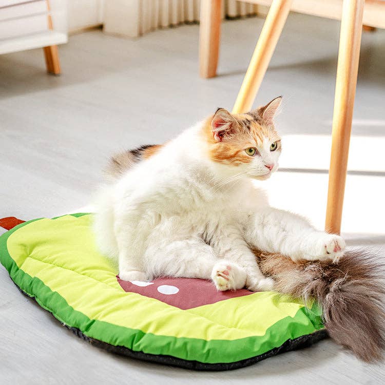 Cheerhunting - Feli Avocado Summer Cat Bed: Comfortable, Stylish, and Cooling