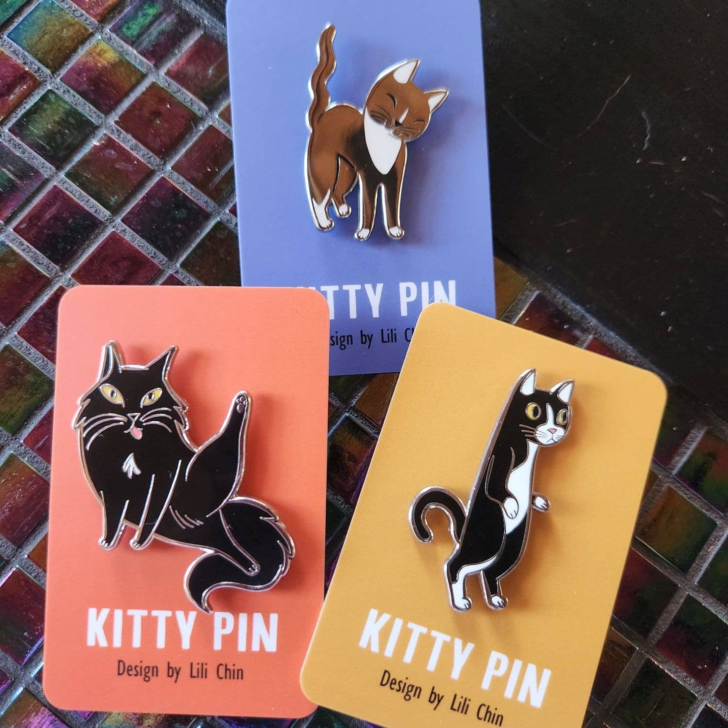 "Blep" KITTY PIN