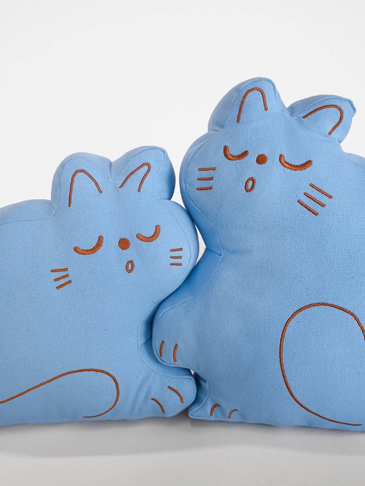 "Perfect Nap" CAT Throw Pillow Set