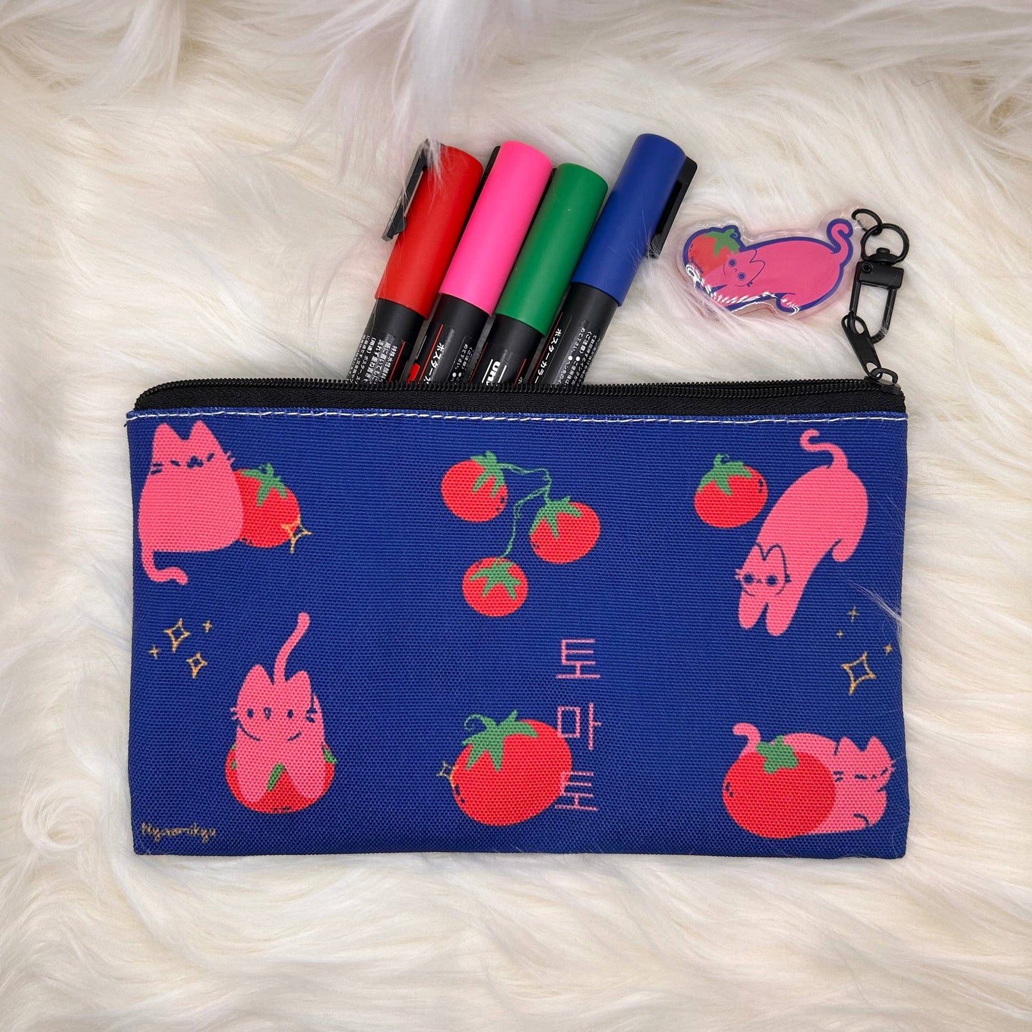 Nyaomikyu - Tomato Cats Pouch