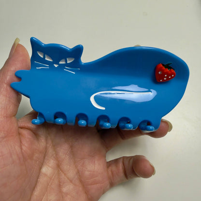 Strawberry Blue Cat Hair Claw