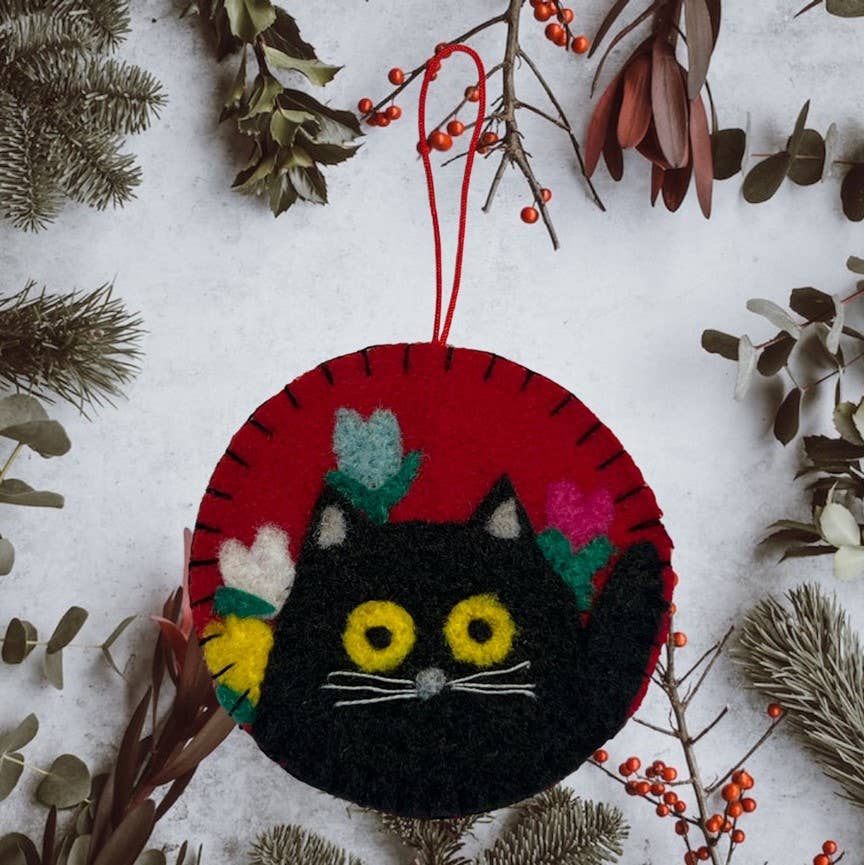 Genius Premium Craft - DIY Holiday Ornaments - Maud Lewis-inspired