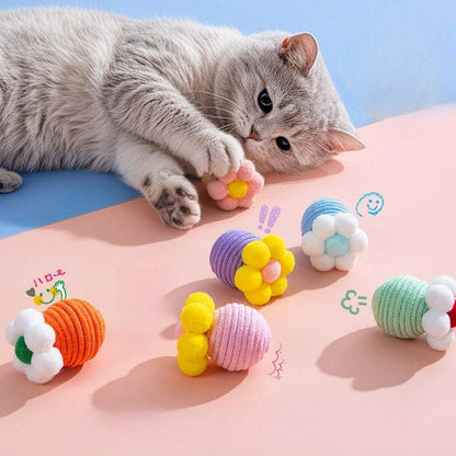 Moo - Flower with Bell Interactive Cat Toy Ball