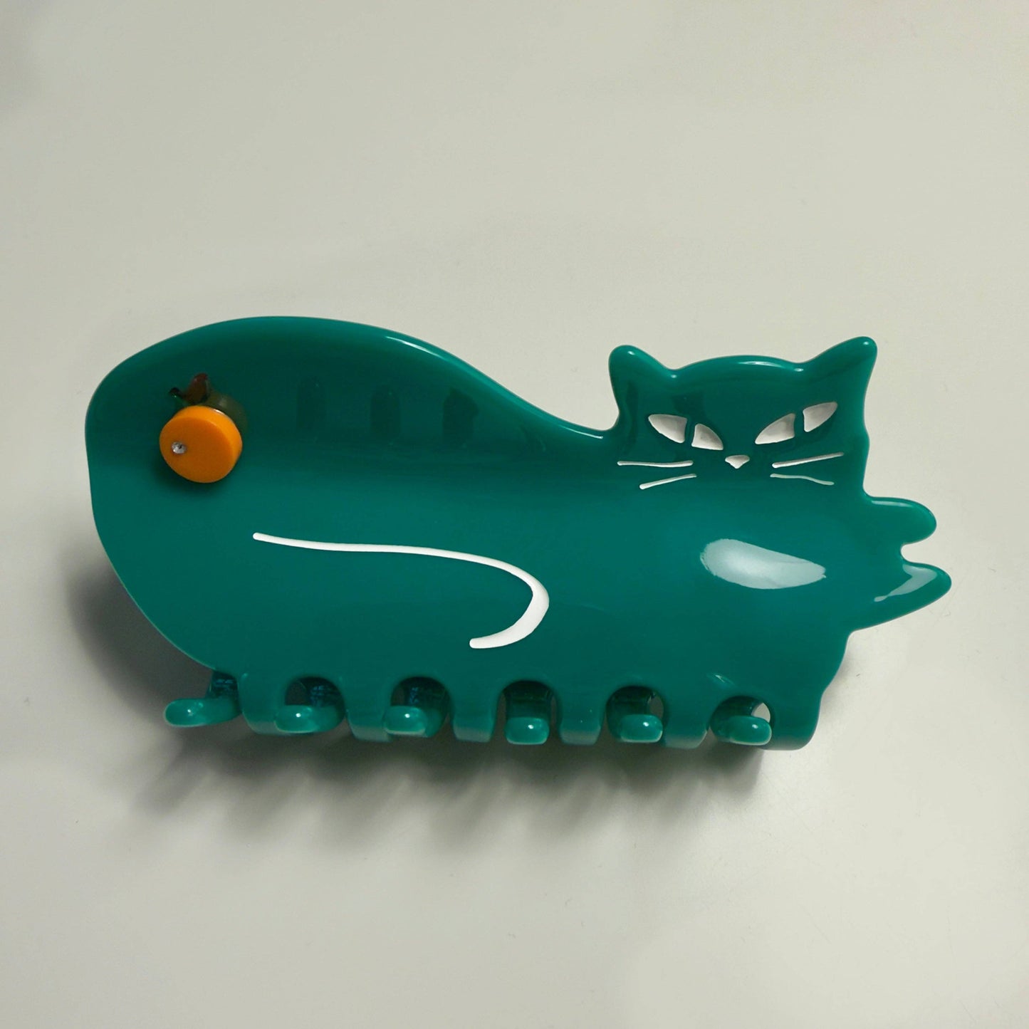 Orange Green Cat Hair Claw