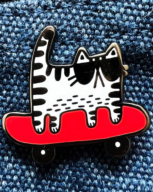 ShangDaili - Cat Enamel Pin - Cat on a Skateboard
