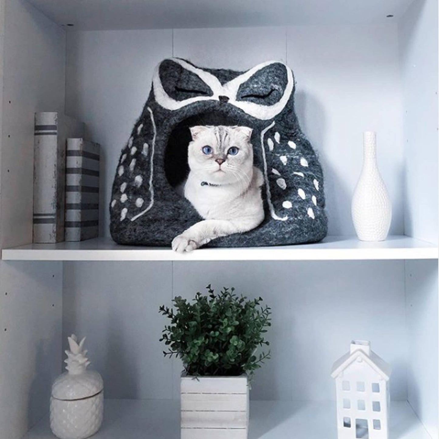 Karma Cat Inc. - Owl Wool Pet Cave: Grey