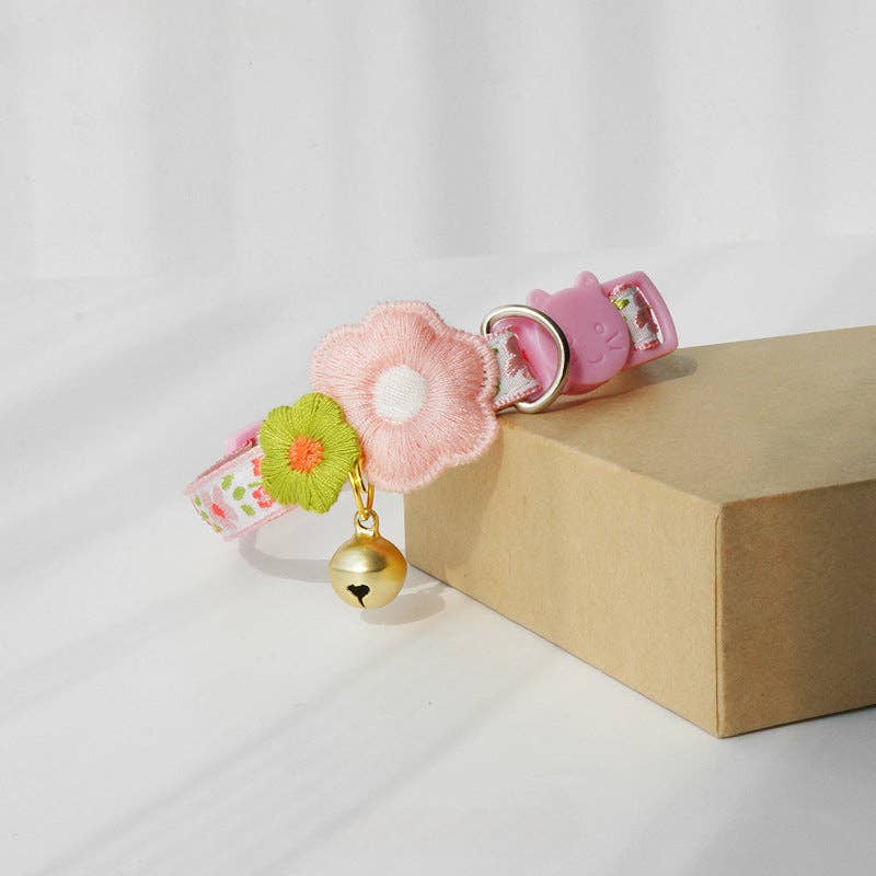 Cheerhunting - Mokka - Adjustable Cat Collar with Flowers Design