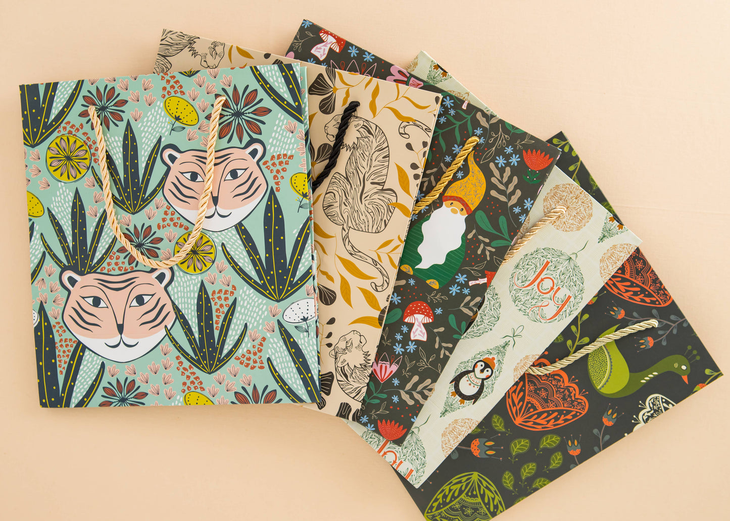 Amicreative - Tiger Tiger Medium Gift Bag – Elegant Animal Design