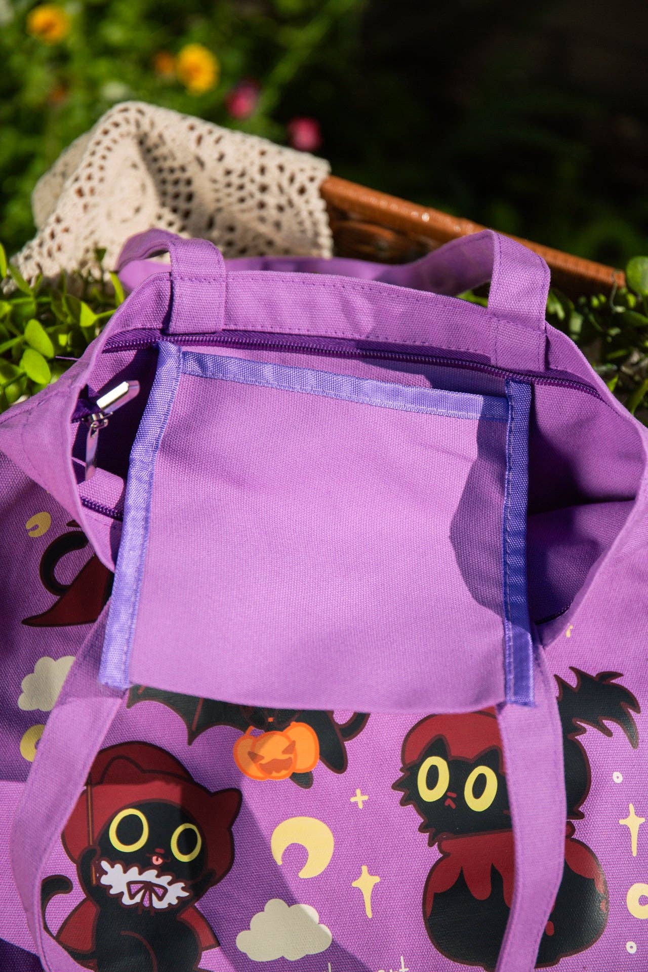 MikouArt - Vampire Cats Cotton Tote Bag | Inner Pocket + Zipper | 100% Cotton | Gift for Cat Lovers | Handmade, Durable and Functional